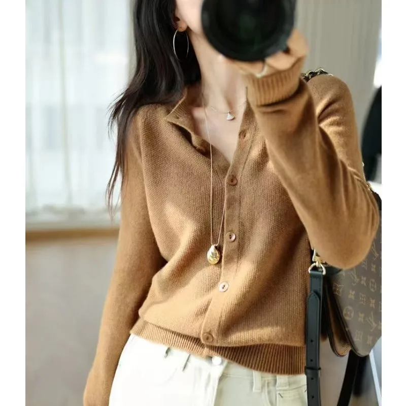 

Elegant and stylish round-neck 100 pure cashmere knitted cardigan women's top loose sweater for autumn and winter wool coat