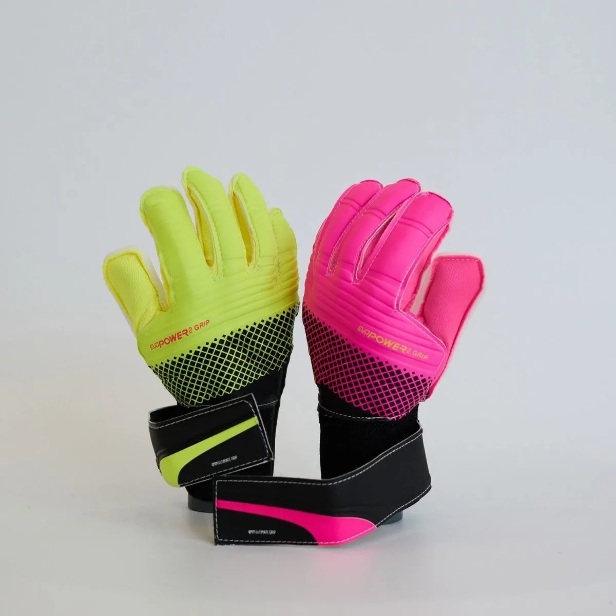 Football goalkeeper gloves wrapped with wristbands, thickened goalkeeper gloves, breathable and non slip full latex gloves