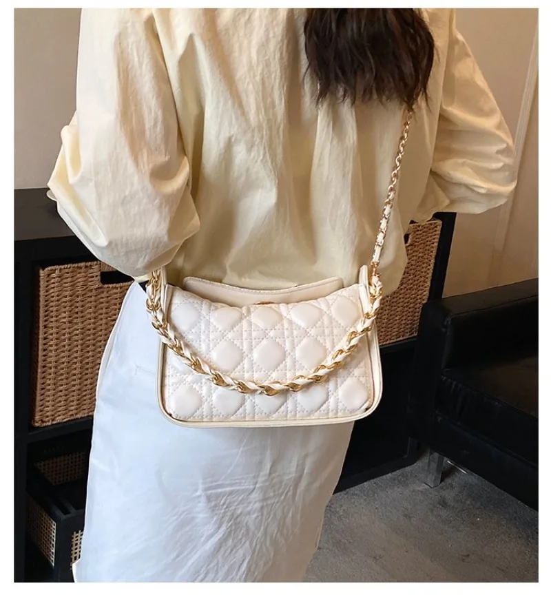 

2026 New Women's Embroidered Sheepskin Crossbody Bag - Soft Leather Multi-Pocket Shoulder Purse for Mom's Work To Weekend Travel