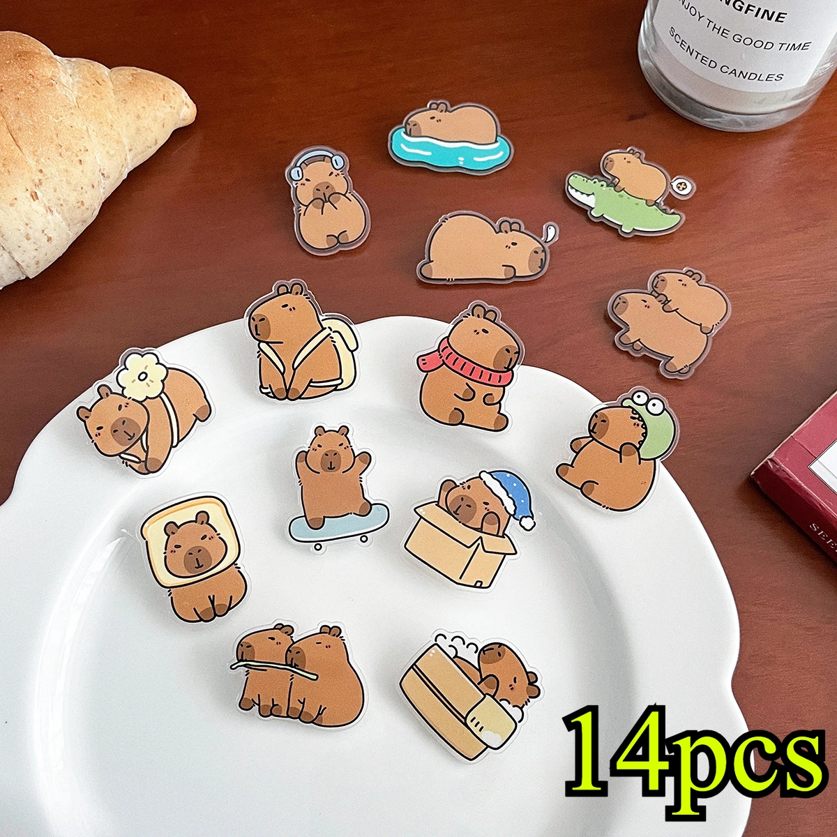 

New Cute Cartoon Capybara Brooches Acrylic Multi Scenario Capybara Badge Small Accessories Light Weight Cartoon Brooches