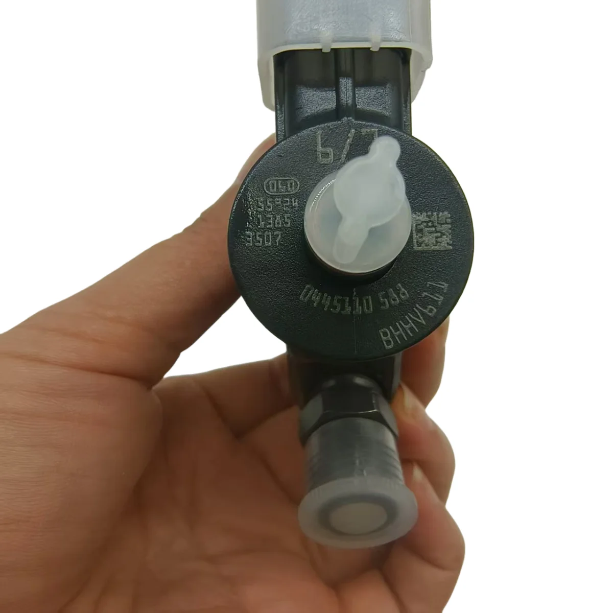 

High quality 0445110588 Fuel Injector For HYUNDAI KIA D4FD SPORTAGE Engine