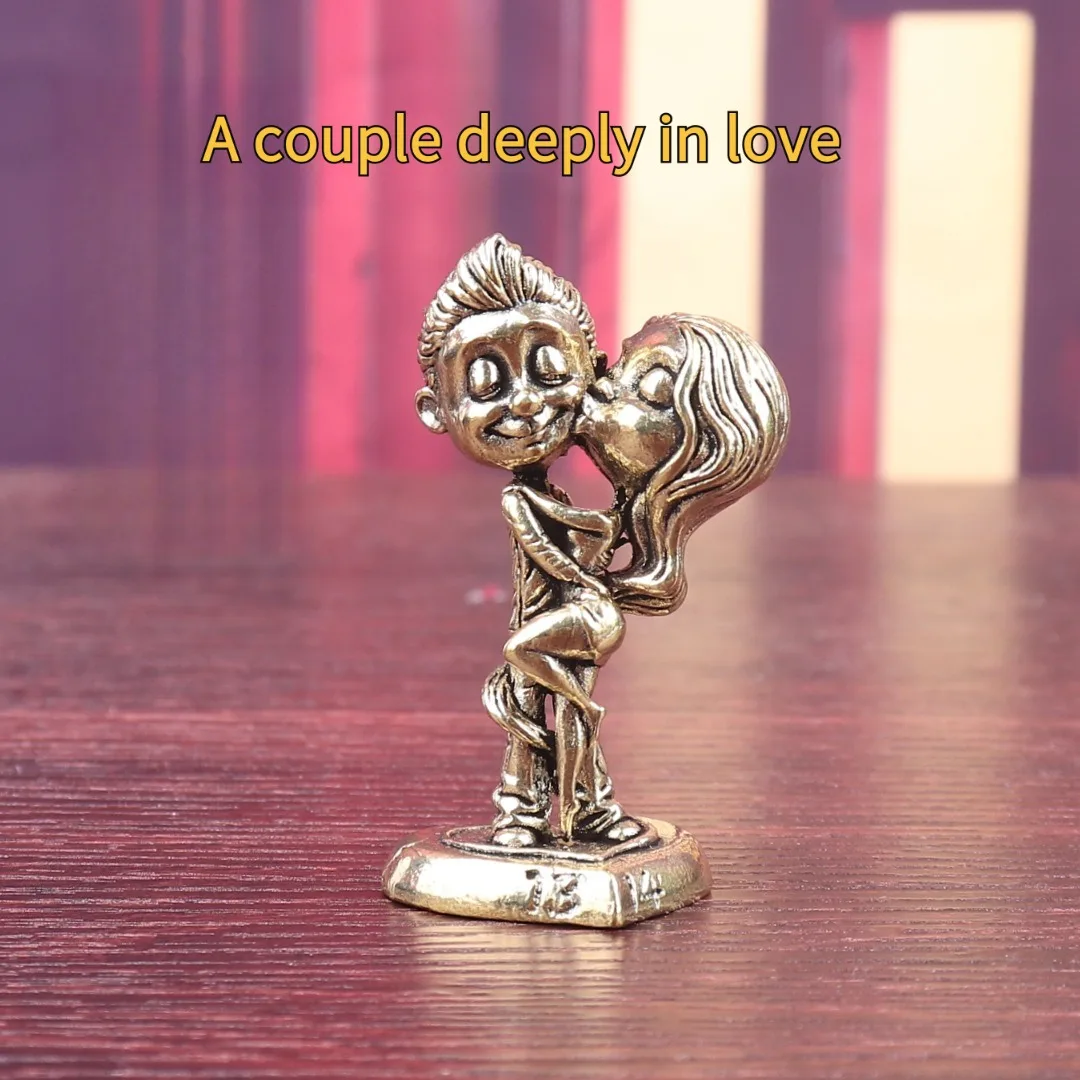 

Ретро латунная однотонная фигурка пары, декоративное произведение искусства, креативный китайский стиль, демонстрационный предмет, трансграничный орнамент на тему любви