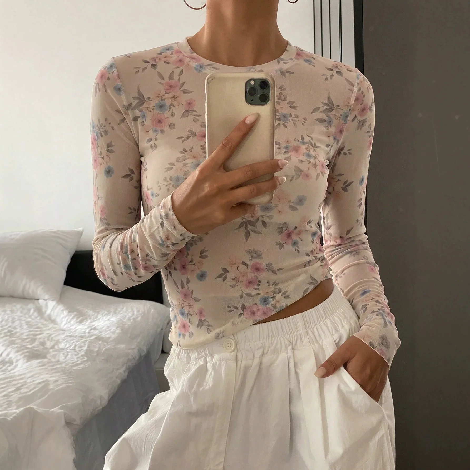 Women's Crew Neck Floral Print Long Sleeve Mesh Cropped T‑shirt Slim Fit Soft Comfortable Versatile Trendy Casual Daily Wear Top