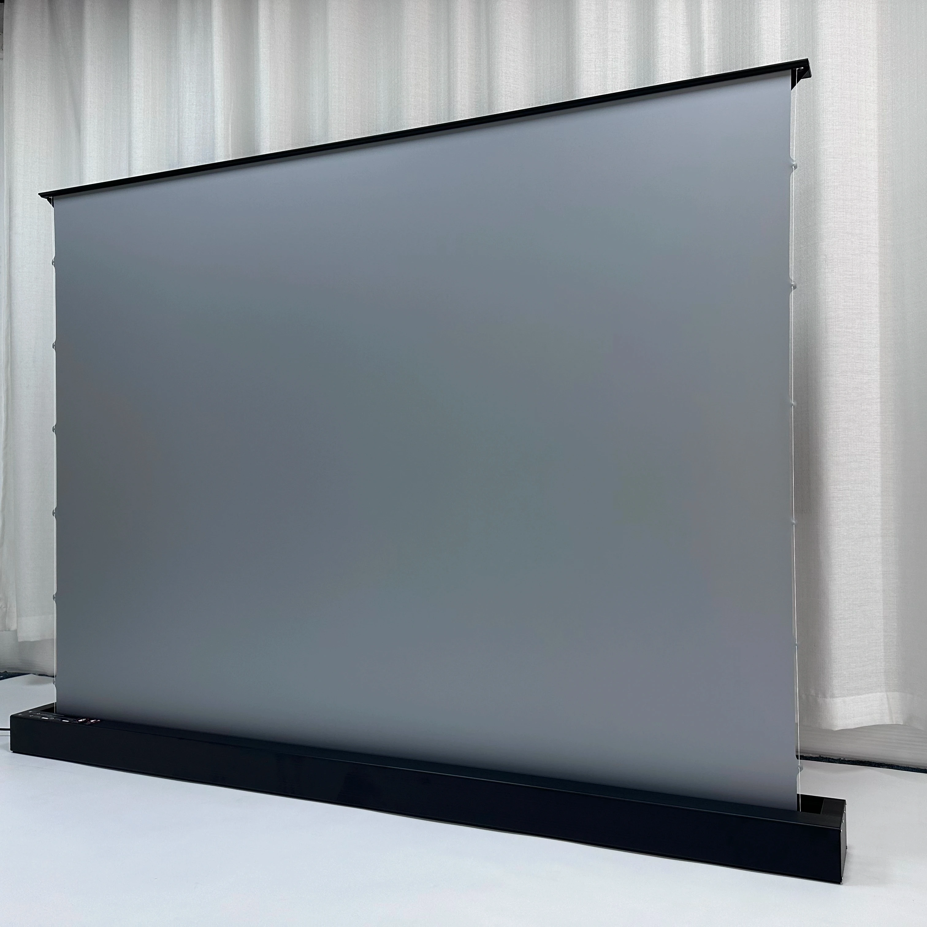 Home Cinema Flooring - จอโปรเจคเตอร์ไฟฟ้าแบบมอเตอร์ ALR ขนาด 84 นิ้ว 4K