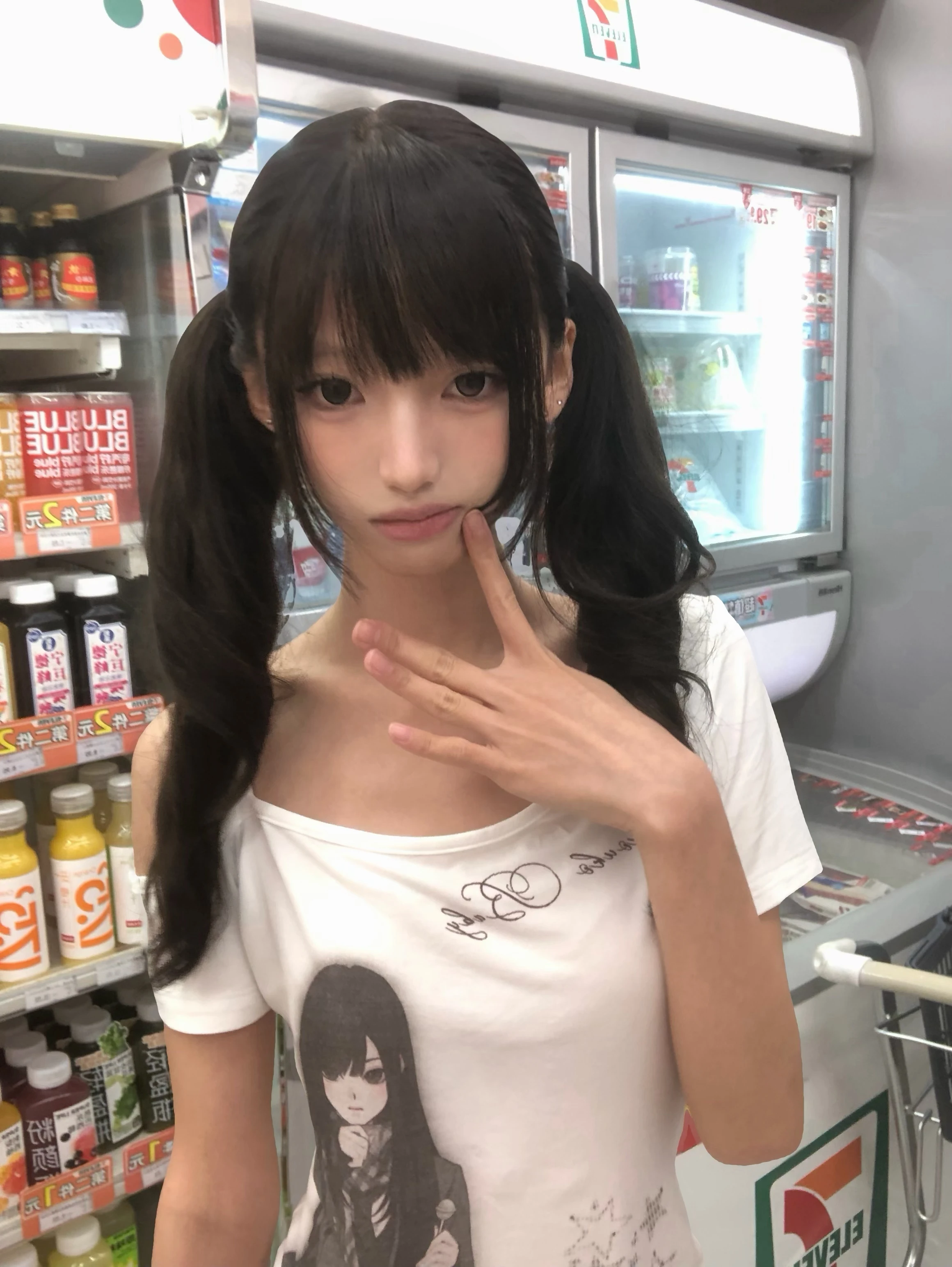 Karrram Japanisches Y2k Anime Print T-Shirt Vintage Harajuku Off-Shoulder Tops 2000er Cutrecore Kurzarm T-Shirt Amerikanisches Retro – Detail 5