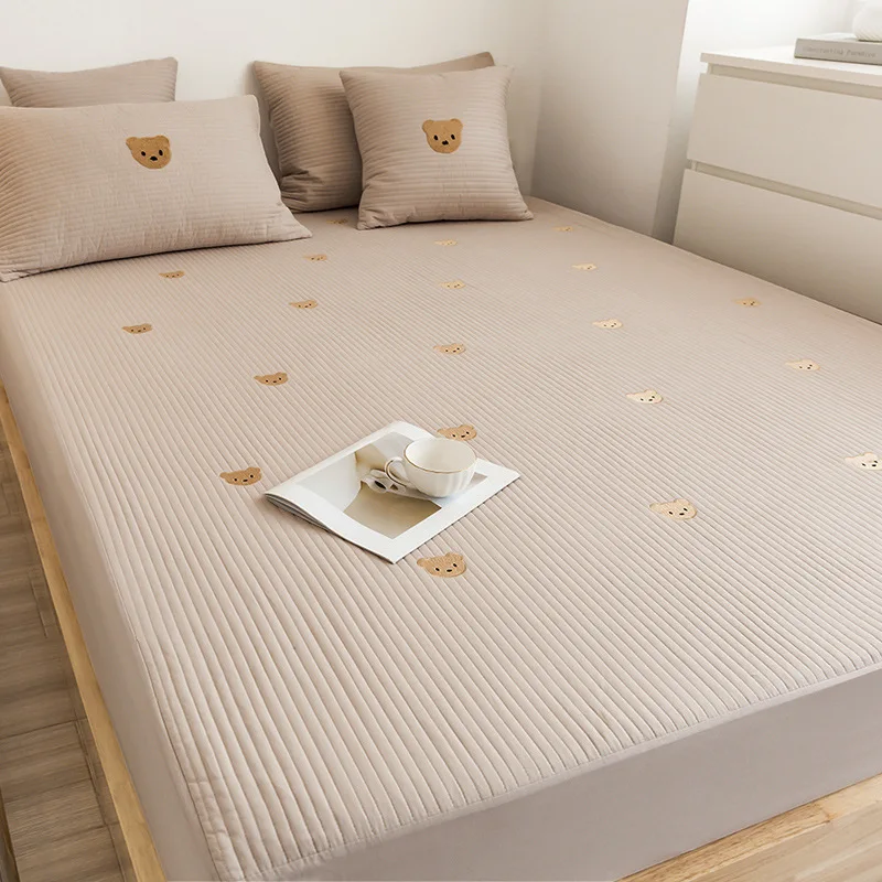 

Customizable cotton padded bed cover All-inclusive mattress protective cover No care Non-slip quilting Machine wash