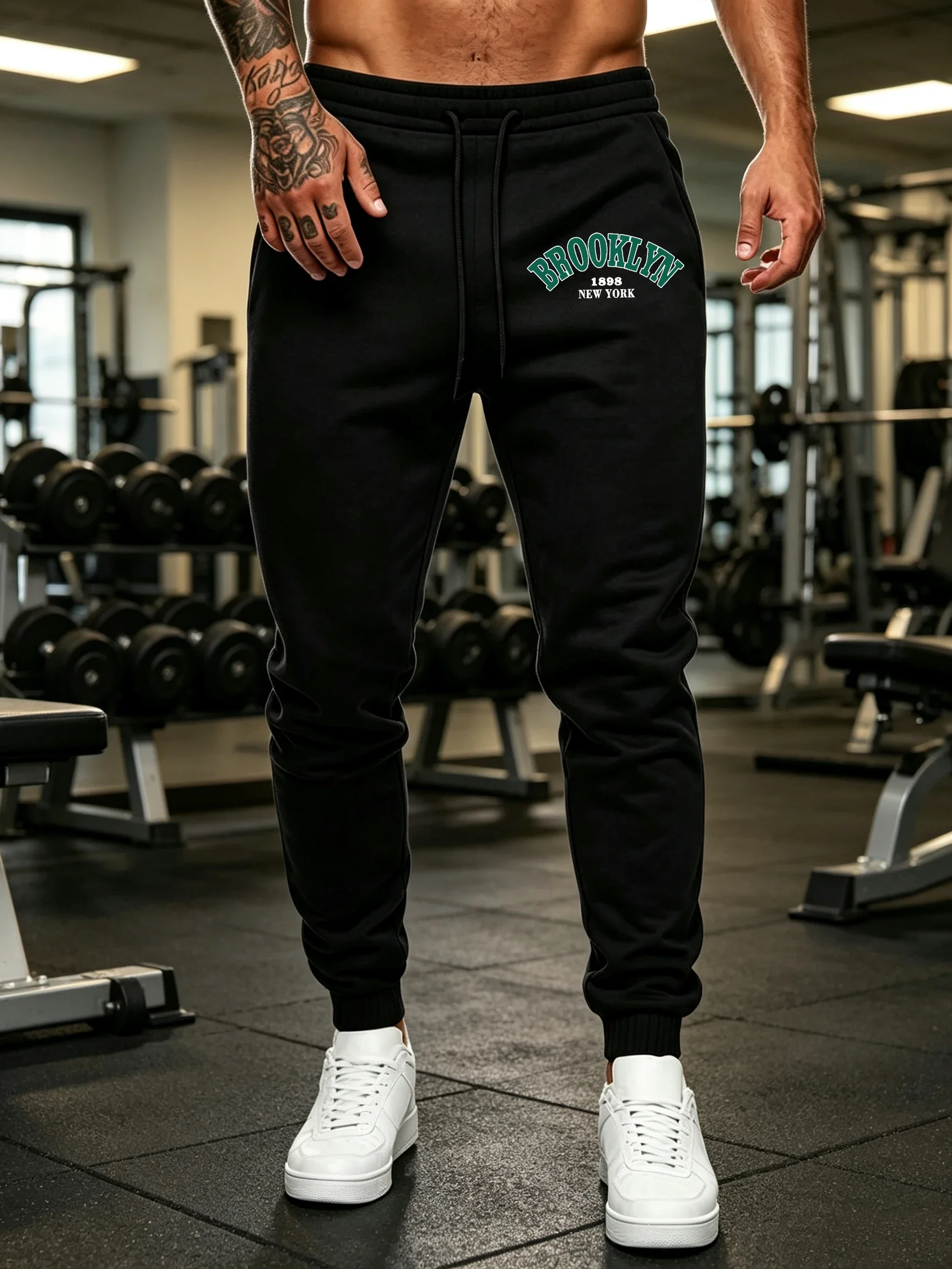 Men's fleece jogging casual pants, casual style, with drawstring, Brooklyn New York 1898 print, fall collection.