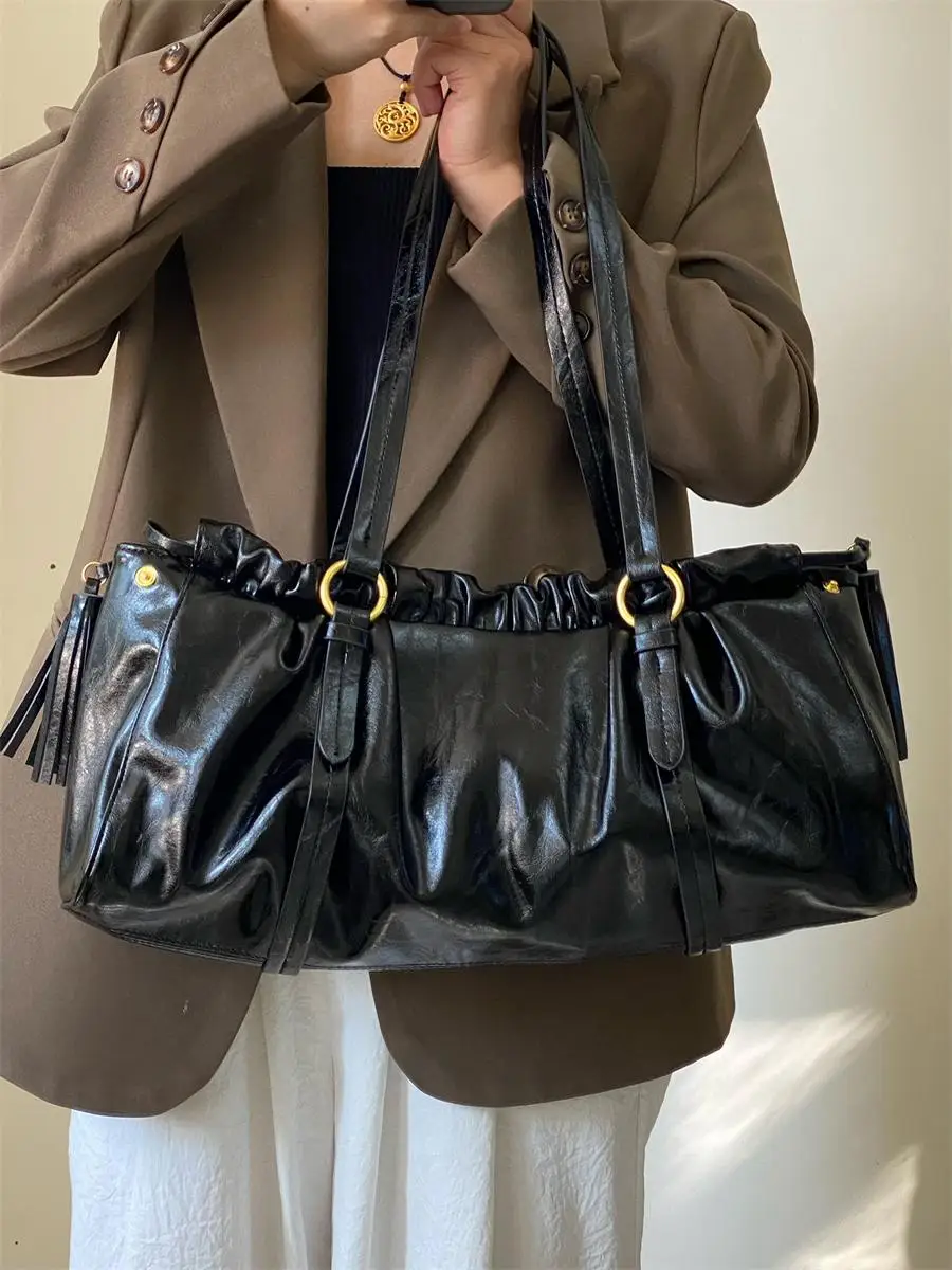 

Retro Fringed Folded Underarm oulder Bag for Women Commuter Versatile Handbag Soft Wax Leather Briti Sle Medium Size