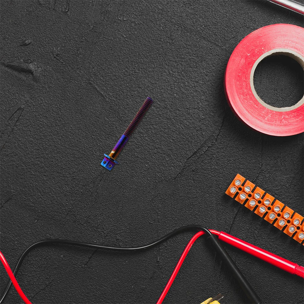 2 Buah Sekrup Titanium Berwarna-warni Kit Perlengkapan Plat Nomor Sepeda Motor Desain Dekoratif Unik untuk Peningkatan Sepeda Listrik