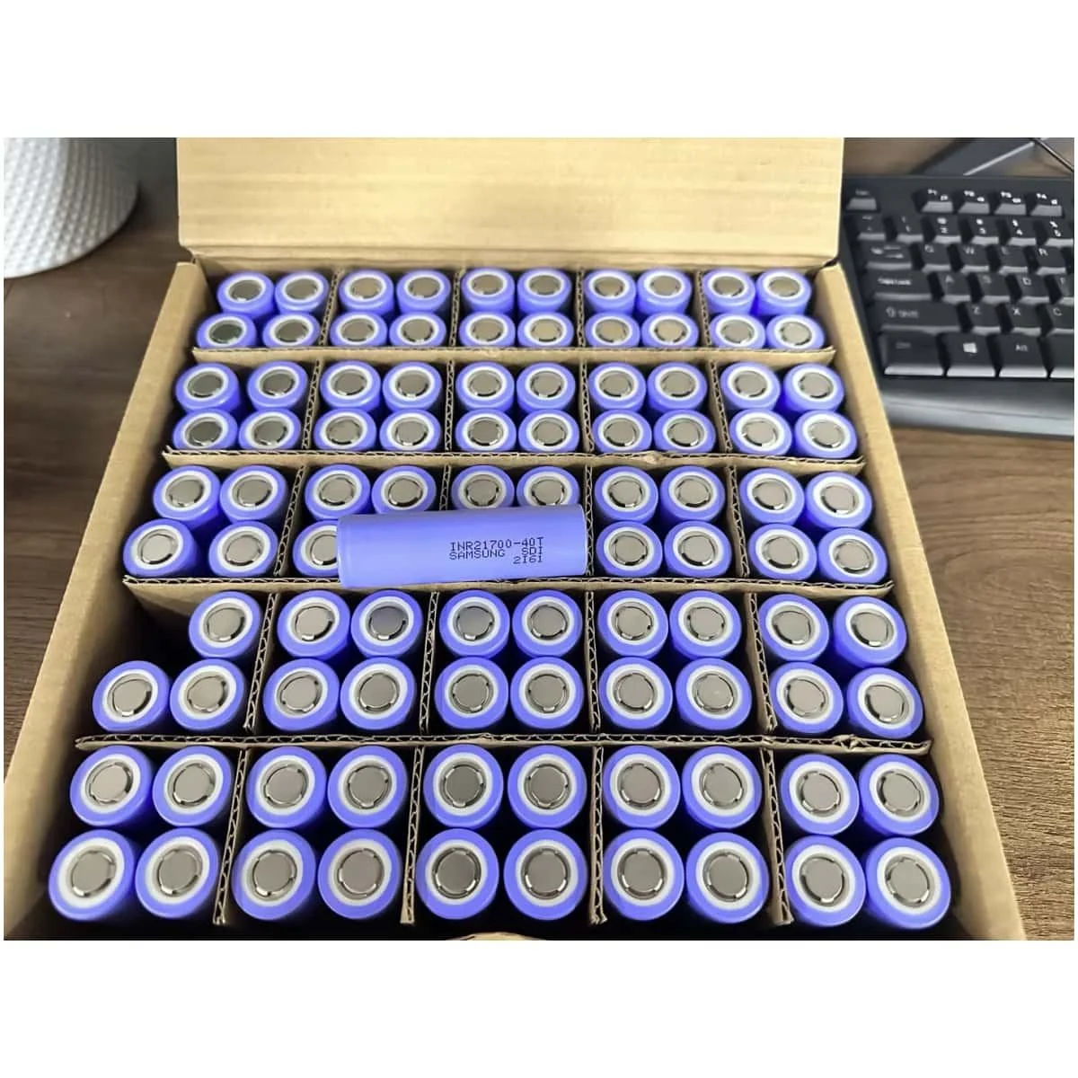 INR 21700-40T Rechargeable Li- - Tools Vape review and price
