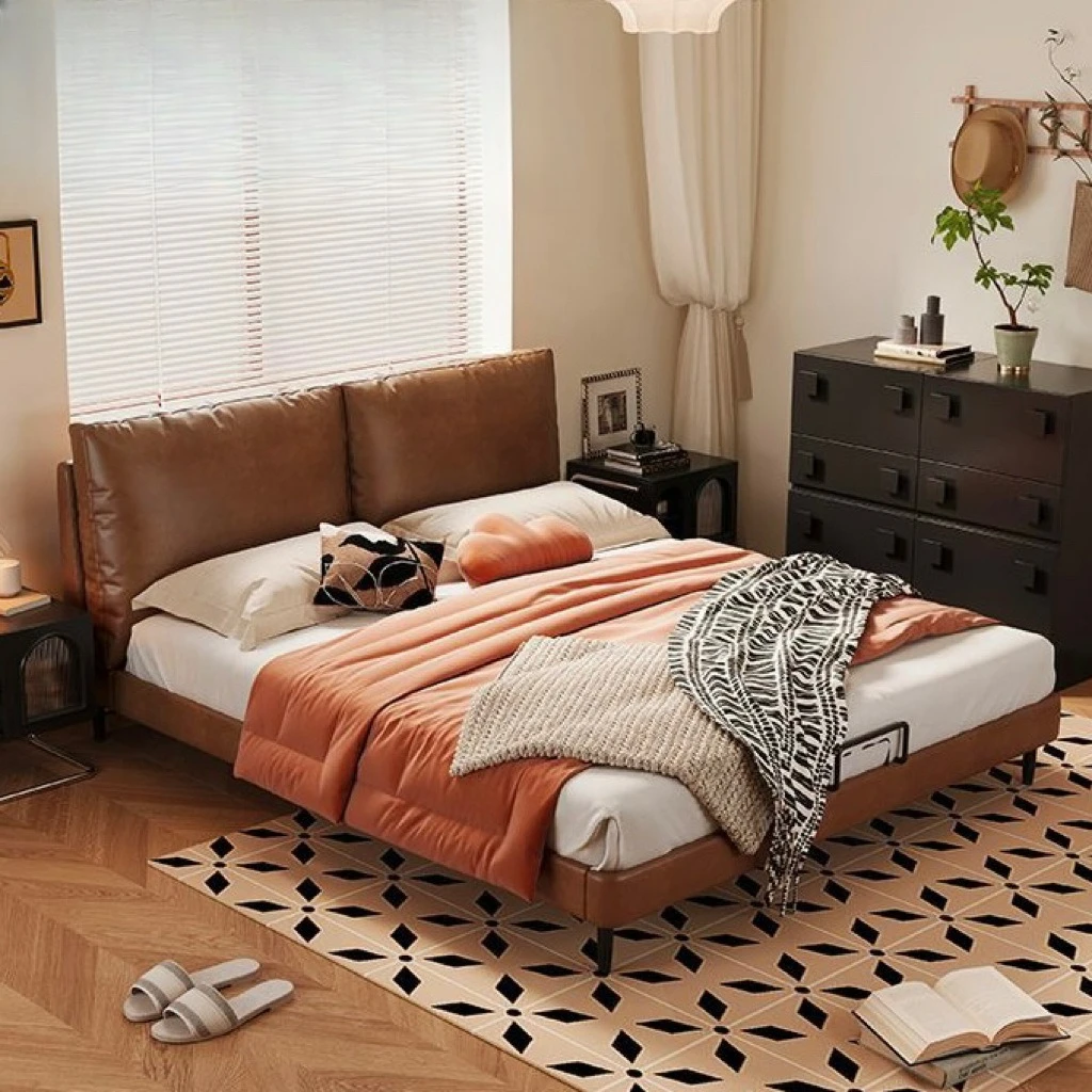 

French medieval soft leather bed light luxury 1.8 meters master bedroom small apartment double bed