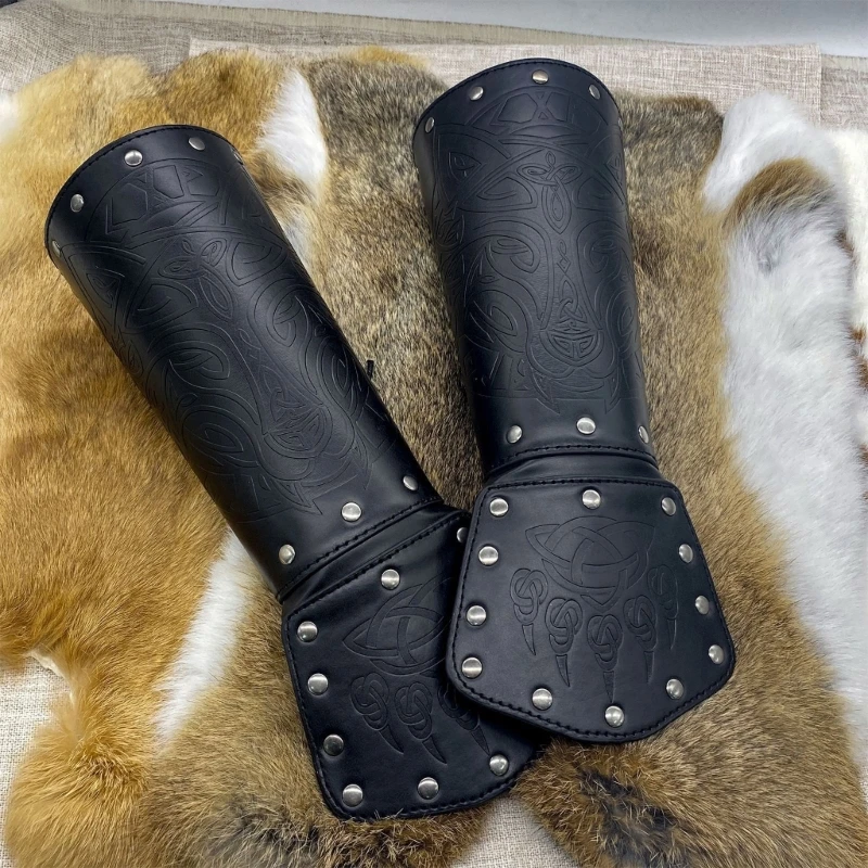 Vintage Renaissances Arm Guards Bracer Reliëf Norse symbool Faux Leather Arm Armors Cosplay Kostuum Prop