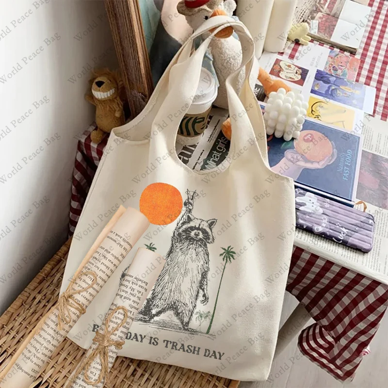 1 pc Everyday Is Trash Day Raccoon pattern Tote Bag Literature Shoulder Bag Illustration Girl Book Bag Travel Harajuku Canvas