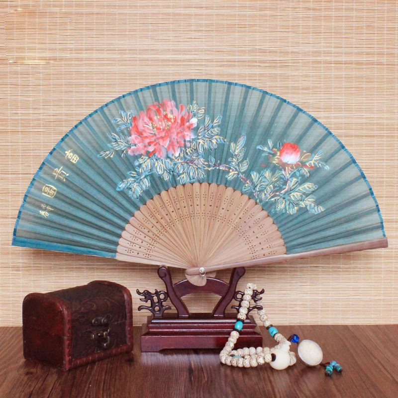 Home Daily Folding Fan Hand-painted Silk Fan Chinese Fan Convenient Outdoor Play Decoration Wedding Hand Fan Dance Silk Fan