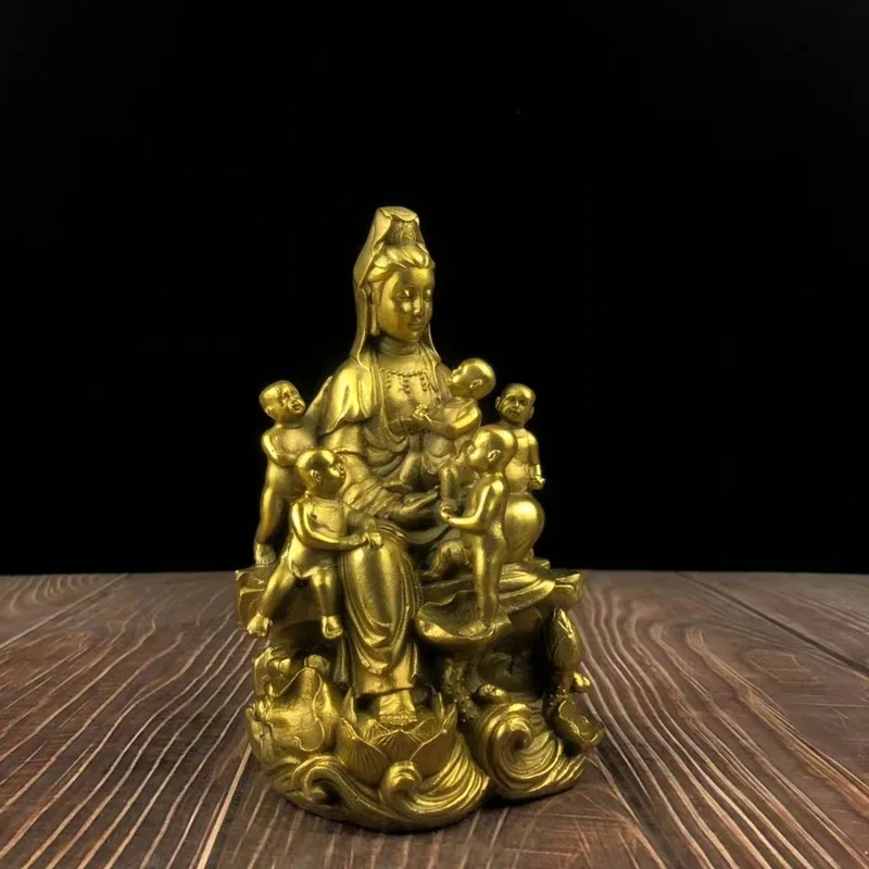 Brass for home worship, seated on a lotus, a Buddhist statue of Guanyin from Putuo Mountain, a bronze ornament of