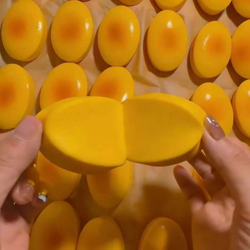 Squishy Käsekuchen Fidget-Spielzeug Simuliertes Brot Sensorisches Quetschspielzeug Weiches Langsam Zurückfederndes Stressabbau-Spielzeug für Erwachsene Geschenke