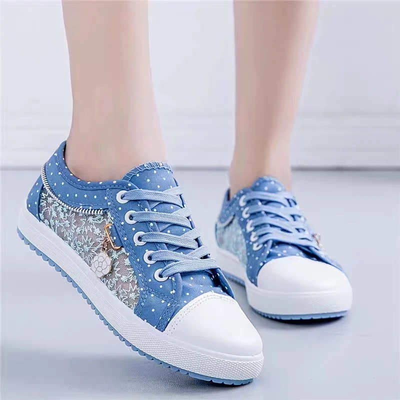 Women Shoes 2023 Fashion Summer Casual Shoes Cutouts Lace Canvas Hollow Breathable Platform Flat Shoes Woman Sneakers