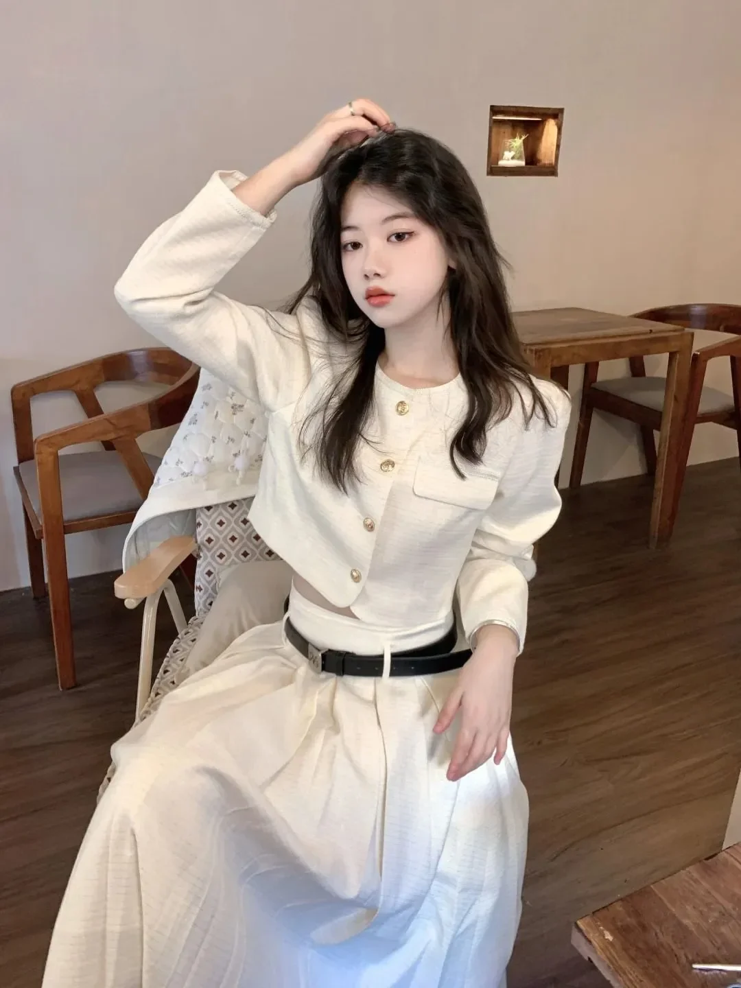 韓国風白長袖カレッジ風コートプリーツロングスカートツーピーススーツレディース秋服