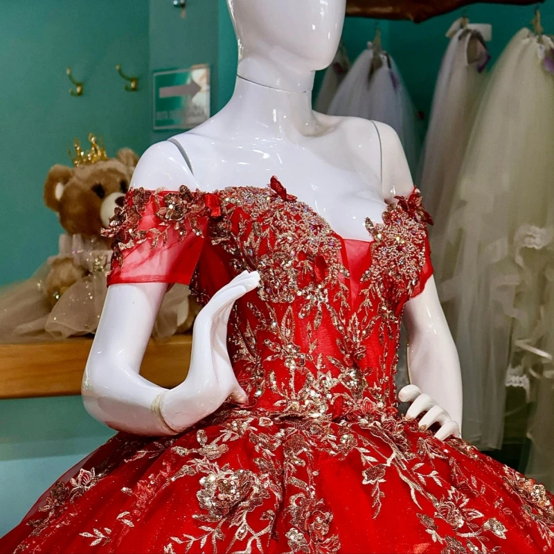 فساتين Quinceanera حمراء لامعة قبالة الكتف مزينة بفيونكة الخرز تول حفلة عيد ميلاد حلوة 16 فستان Vestidos 15 de anos