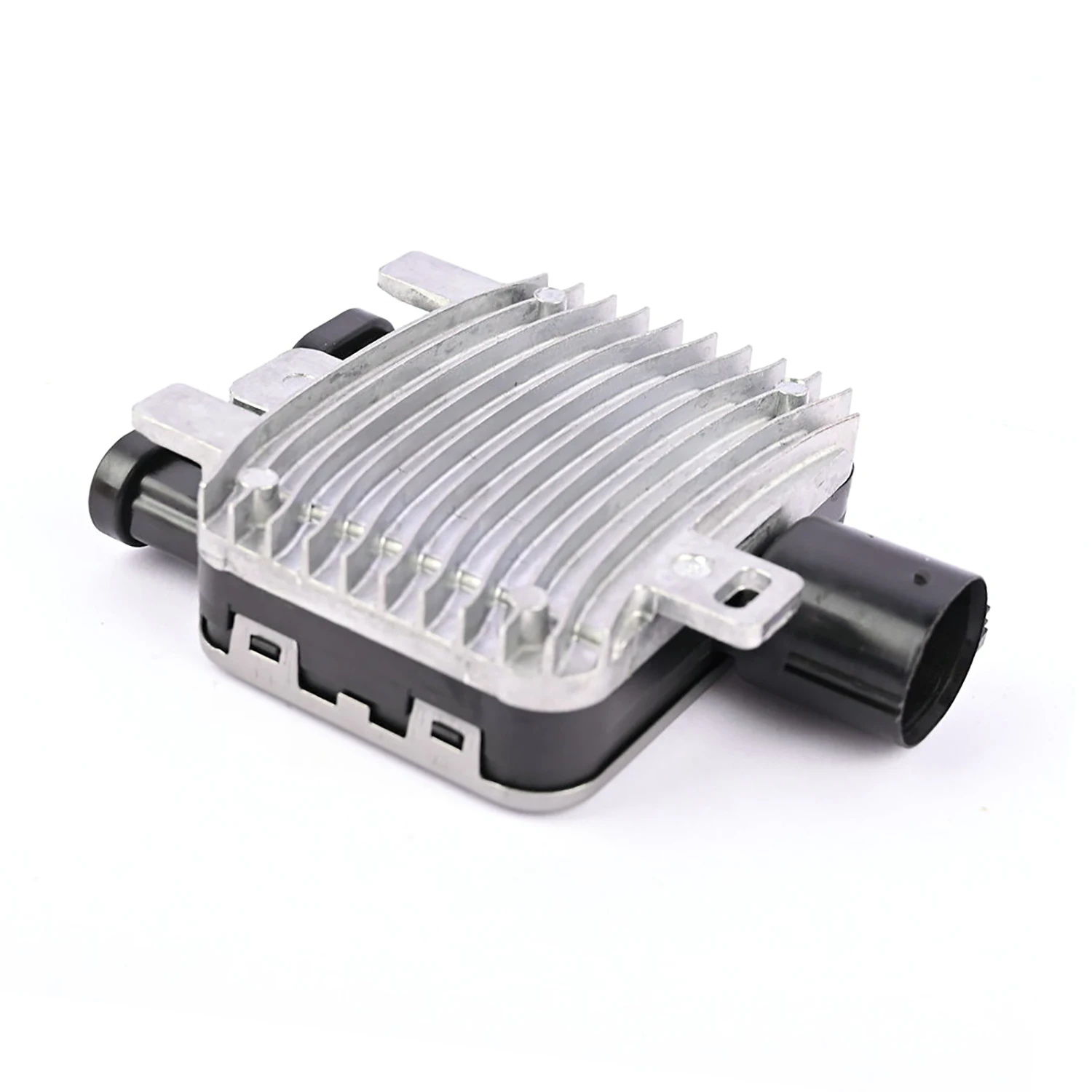 

1pc Fan Module For 2013-2015 Land Rover LR2 Discovery Sport Range Rover Evoque Fan Control LR100364 Car Engine Replacement Parts