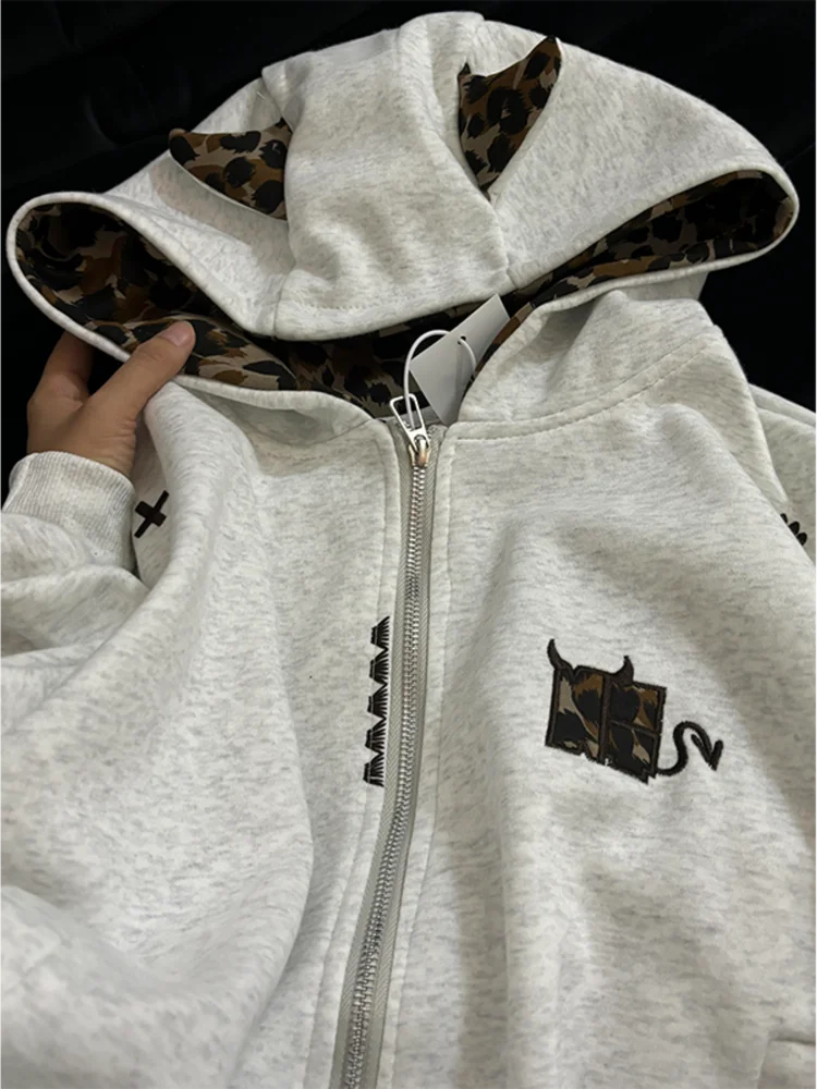 

Женская толстовка с вышивкой в ​​стиле ретро, ​​американский мультяшный дизайн, осенне-зимний дизайн, повседневный свободный крой, кардиган на молнии, модная уличная одежда