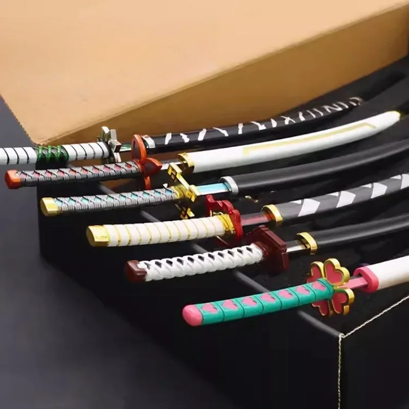 25 cm Demon Sayaer Metal Katana Figuren Japa Nese Anime en Y Suords Tanjiro Samurai Suord Manga Demon Slayer: Kimetsu no Yaiba Demon Ninja Messer