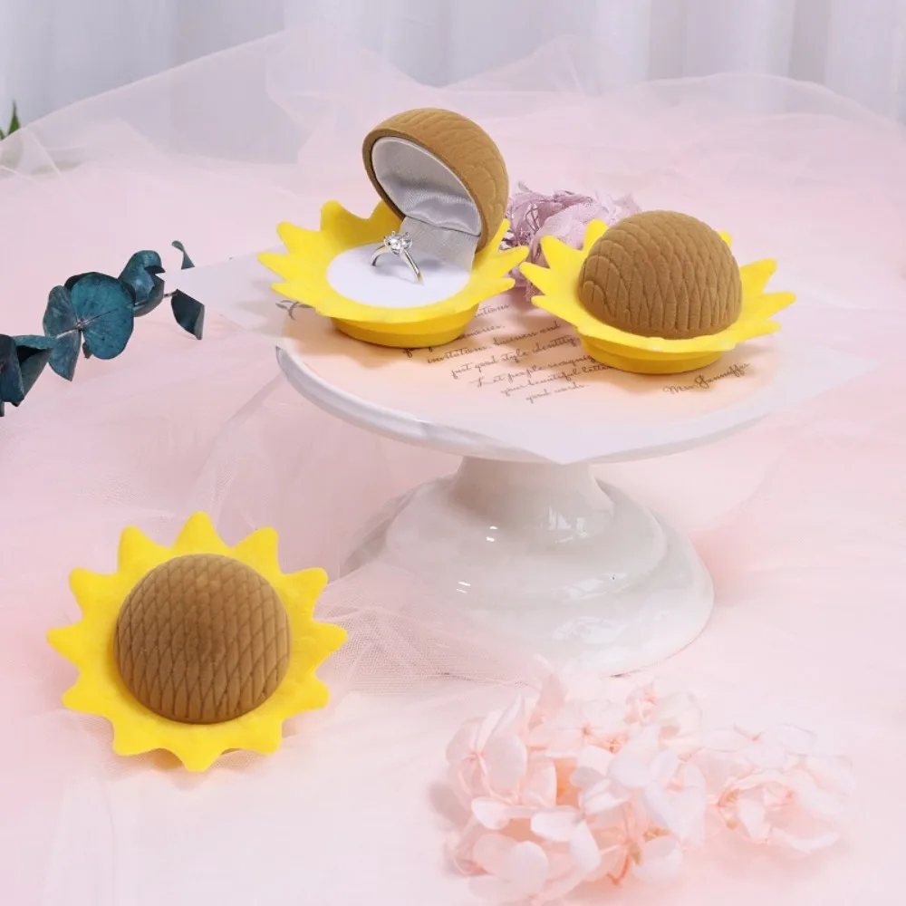 Simpatico anello creativo in velluto con cigno, sirena, orecchini, gingillo, braccialetto, collana, anello di tartaruga, espositore per ragazze