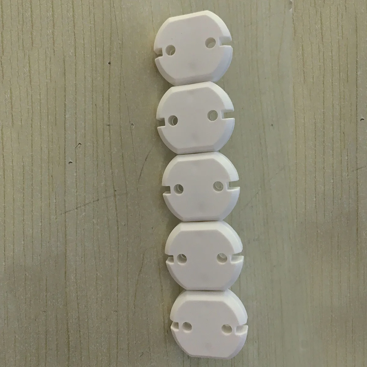 

5Pcs Child Safety Socket Covers Secure ABS Plastic Electric Outlet Protectors Prevent Shock Plug Socket Covers
