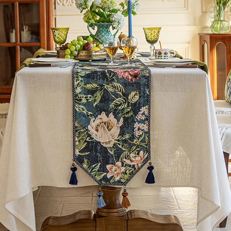 

American Retro Table Runner Diningtable Cabinet Teatable Cover Cloth Tablecloth Bed Flag Plant Printed Short Plush Tablerunner