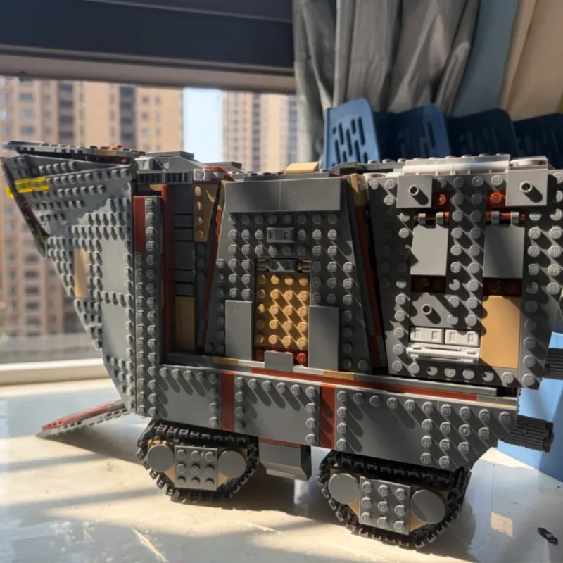 new Popular 1683pcs Star Interstellar Desert Gobi Heavy Armour Tracked Hauler, Desert Giant Beast Building Block Set