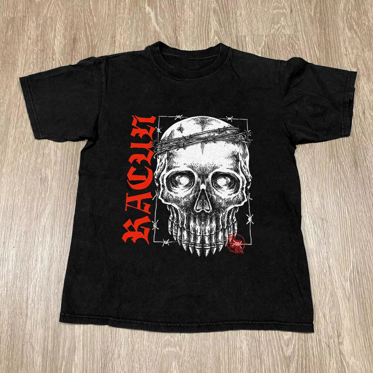 

Футболка с рисунком фантазийной иллюстрации — художественный, минималистский и жирный!