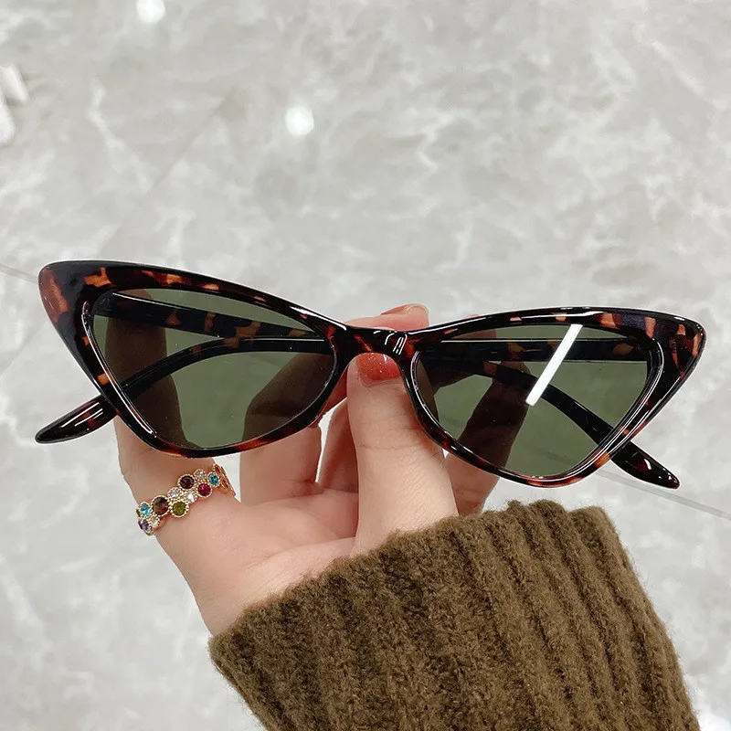 1PC Sexy Cat Eye Triangle Sunglasses Retro Female Eyewear UV400 Sun Glasses Polarized Streetwear Trending Fashion Ladies Glasse