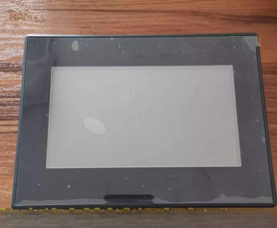 

Dunham-Bush main unit PLC touch screen E040060 E040088 HMIGXU4512 XBTGT2110