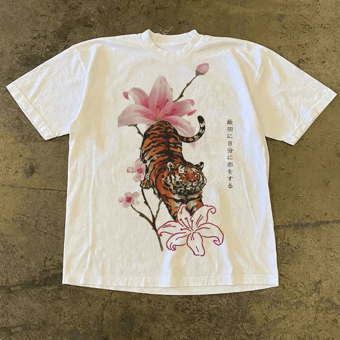 Y2K Retro Japanese Floral and Tiger Print Graphic T-Shirt Women Casual Oversized Short Sleeve Cotton Top Harajuku Summer Clothes