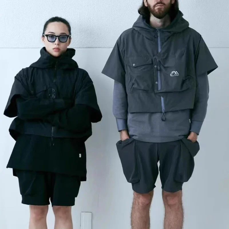 

2025 COMFY New Arrival Japanese Loose Fitting Men's and Women's Half Sleeved Hooded CMF Short Vest Jacket