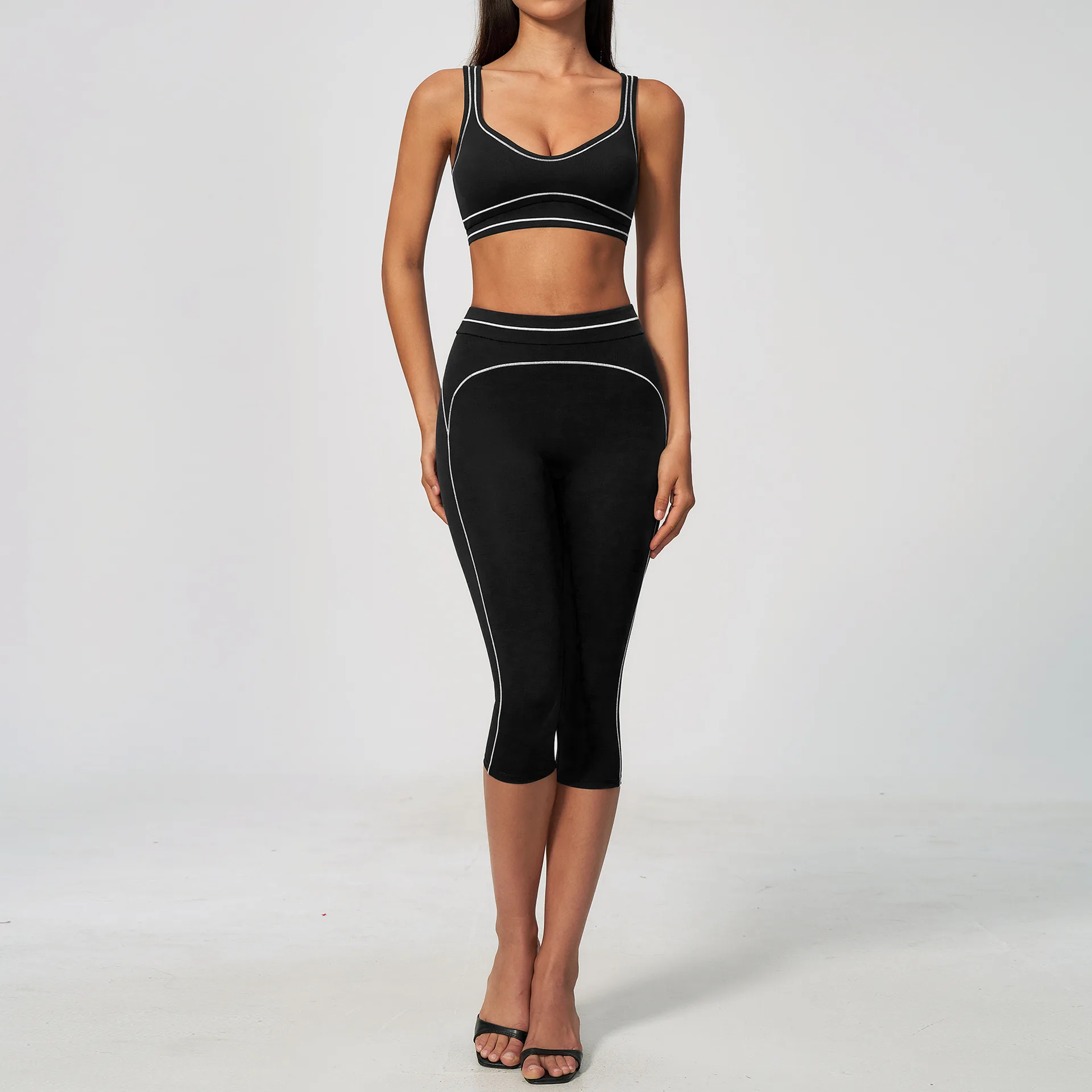 Women White Stripe Yoga Sets U Back Sports Bra High Waist Hip Lifting Capri Leggings 2 Pcs Workout Outfit Gym Fitness Activewear