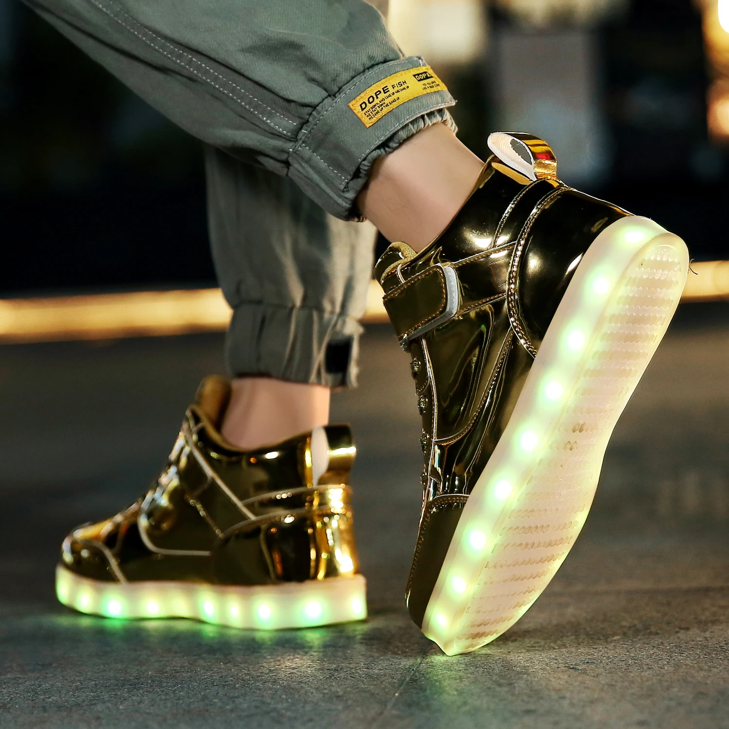 Adult&Kids Light up shoes Light USB Charging Loop Fashion Sports Dancing Sneakers Luminous Sole for Women&Men Led Shoes