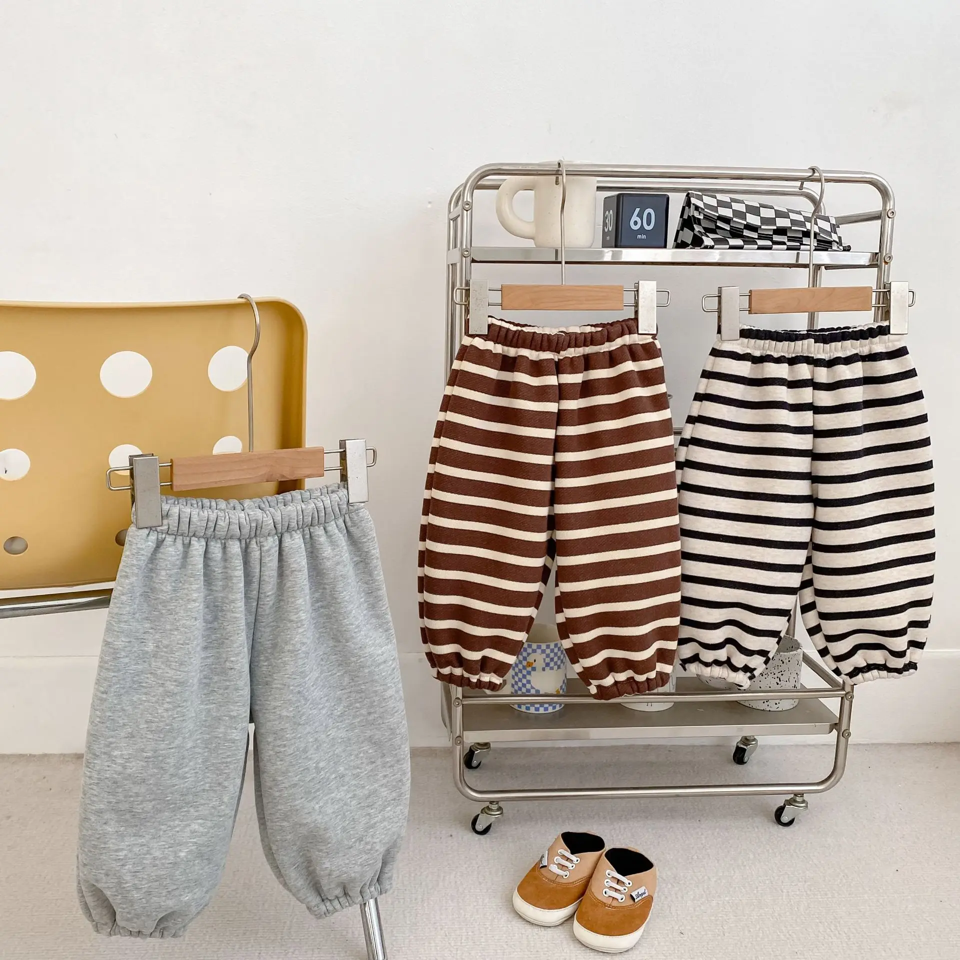 

2025 Winter New Children Fleece Casual Pants Boys Girls Striped Sweat Pants Baby Plus Velvet Thick Trousers Kids Warm Pants