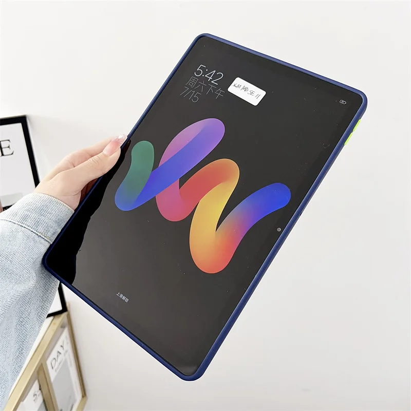 حافظة لهاتف Xiaomi Pad 6S Pro مقاس 12.4 بوصة 2024 حافظة كمبيوتر لوحي + غطاء خلفي مقاوم للصدمات من البولي يوريثان لونين غلاف حماية + هدية