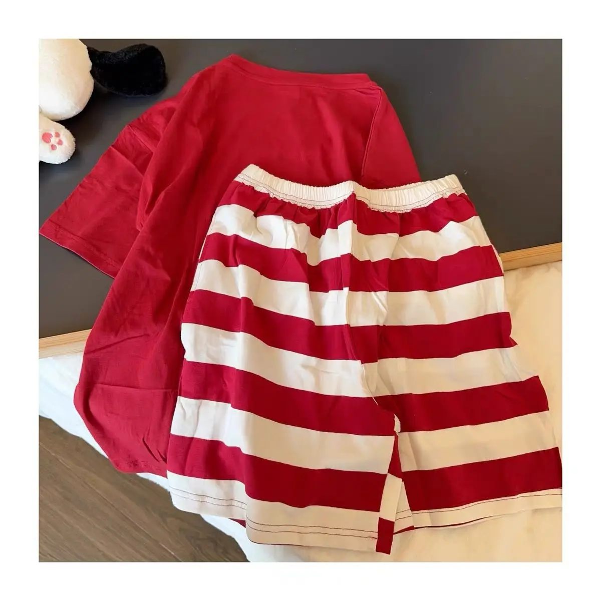 Snoopy dessin animé mignon rouge pur coton pyjamas créatif Kawaii filles décontracté à manches courtes shorts rayé loungewear cadeau en gros