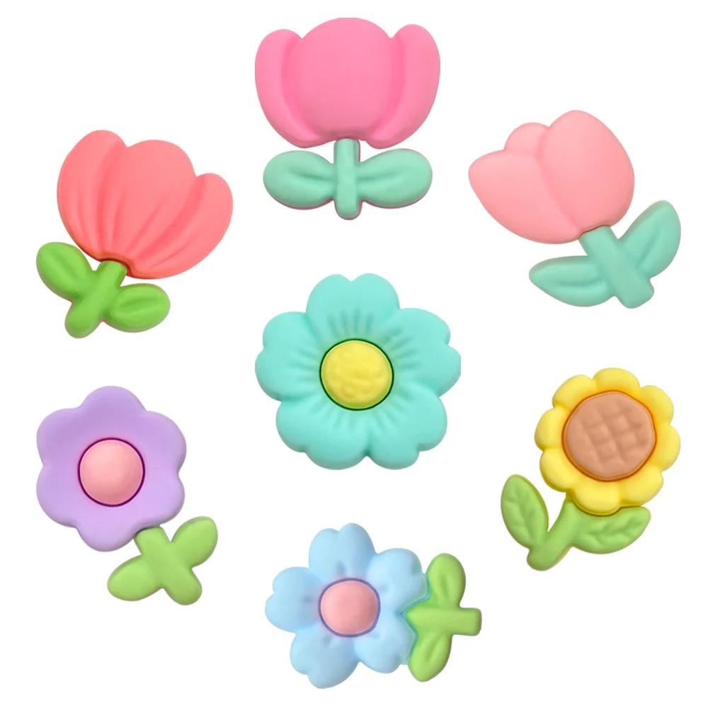 1Pcs Tulip flowers Shoe Charms for cartoon Shoes Decoration Charms Wristband Accessories Party Favor Birthday Gifts