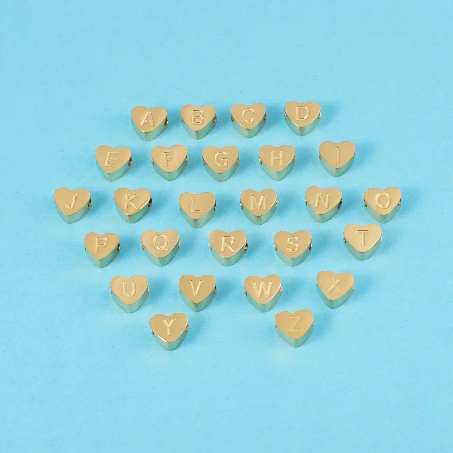 5 قطعة/الوحدة الفولاذ المقاوم للصدأ القلب النقش الأبجدية رسالة حبة ثقب صغير من A-Z DIY بها بنفسك النتائج مجوهرات اكسسوارات