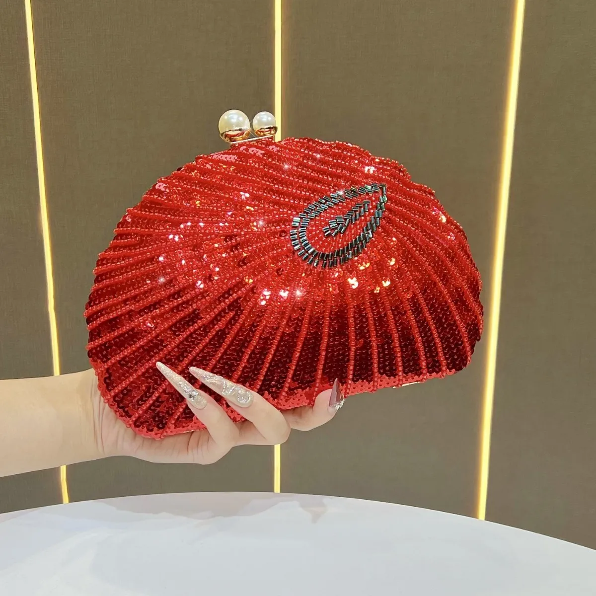 

Beaded Embroidered Evening Clutch Bag Sequined Shoulder Crossbody Bag Match Cheongsam Dress Banquet Storage for Phone Cosmetic
