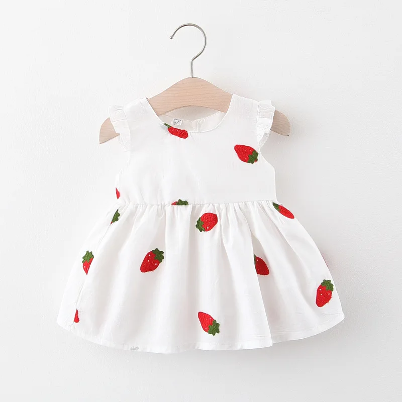 Summer girl dress baby girl covered in cartoon strawberry embroidery little flying sleeve princess dress