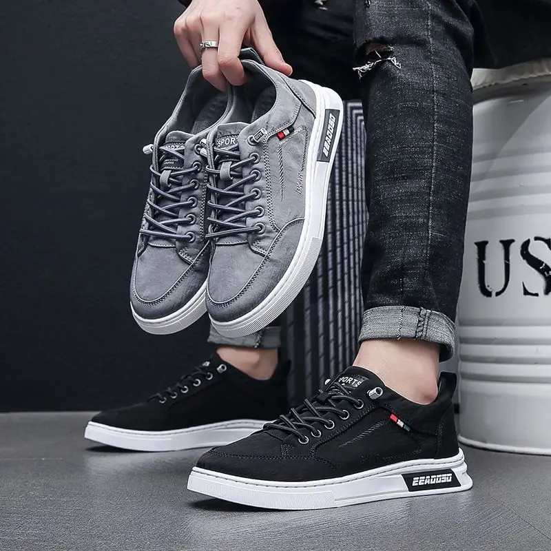 New Arrival Spring Summer Comfortable Casual Shoes Lightweigh Mens Canvas Shoes For Men casual Sneakers  Flat Loafers Shoes