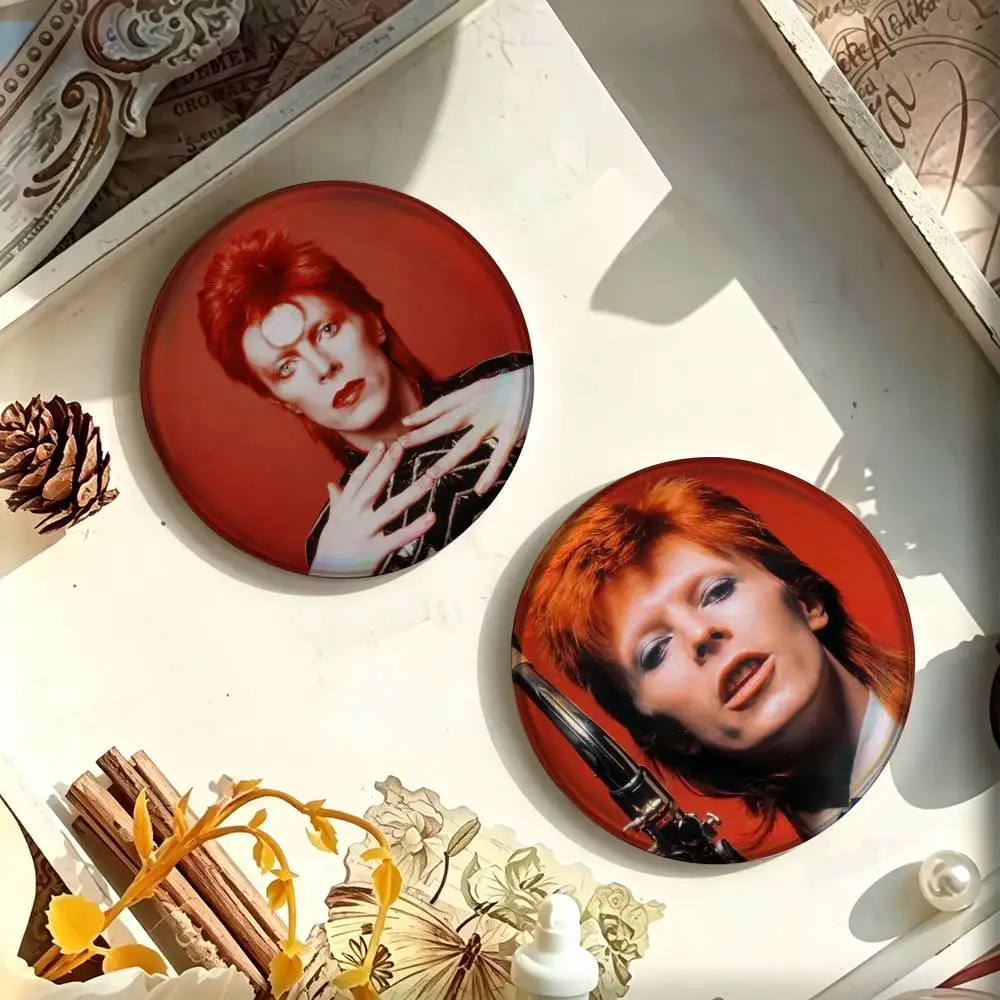 Singer D-David B-Bowies  25mm 32mm 44mm 58mm Anime Badges Brooches DIY Pins Decorations Birthday Gifts
