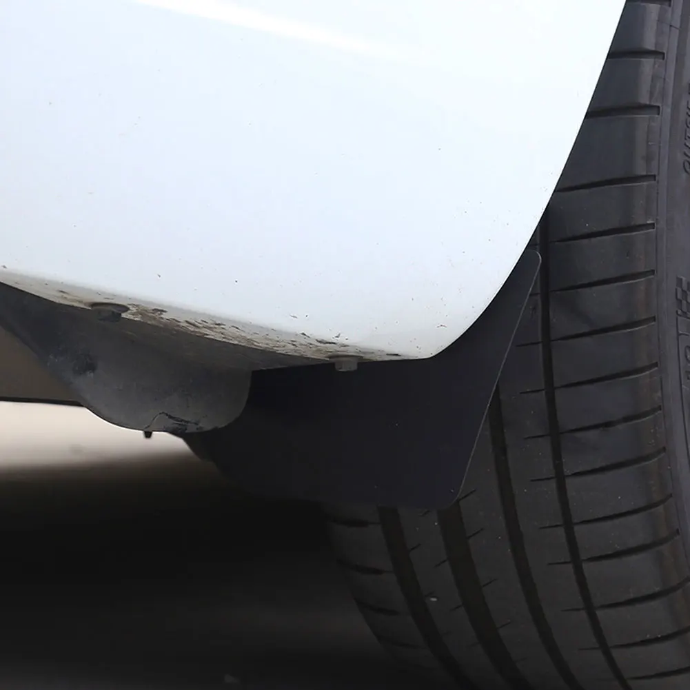 

4pcs Mud Guards Replacement Snap Installation Mud Fenders Kit Strong Flexibility TPE Impact Resistant for Tesla Model Y/3