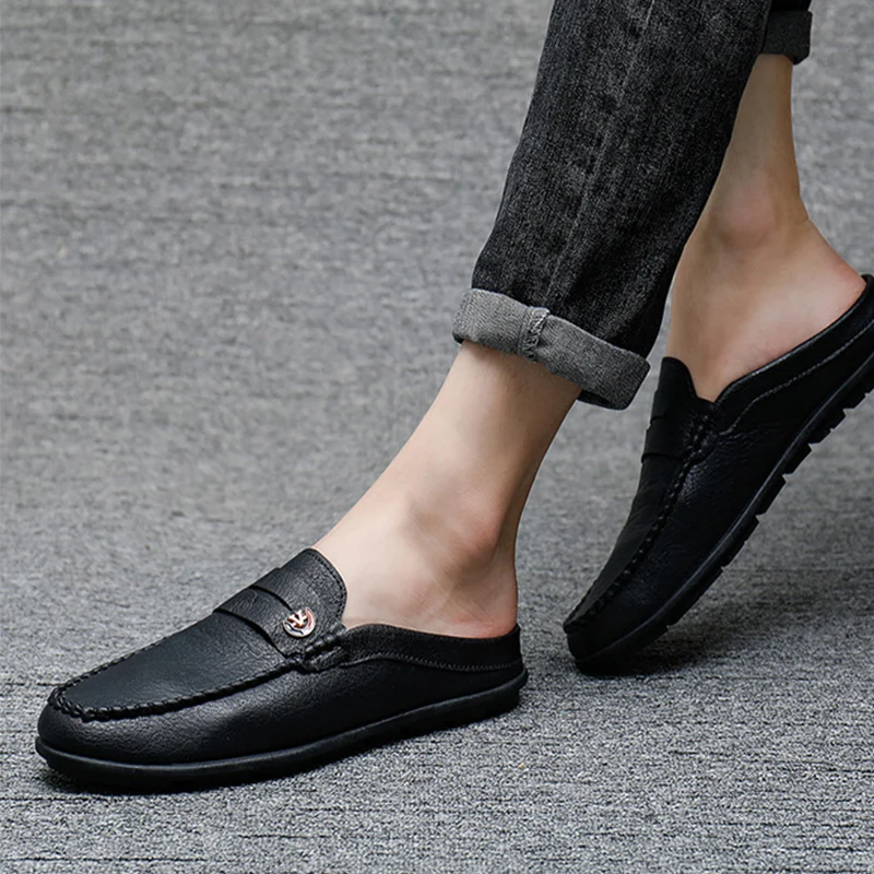 Men Slippers Fashion Leather Loafers Moccasins Outdoor Non-slip Casual Driving Shoes Men Mules Slides Comfortable Beach Sandals