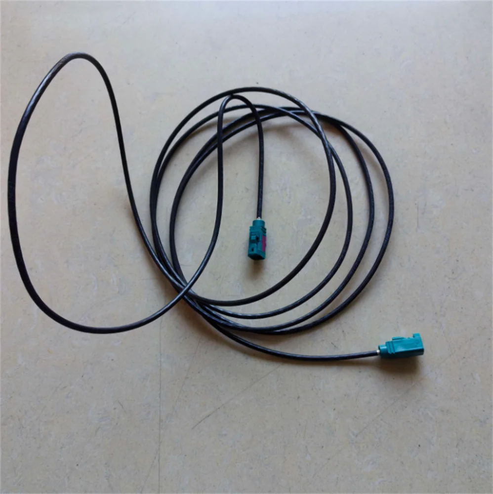 Suitable for Tesla Model 3/Y Leaf Plate Camera Video Transmission Line Camera Wire Harness 1517083-00-A