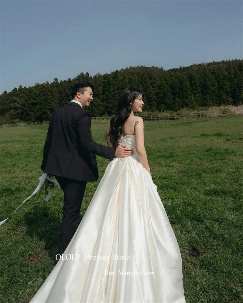 OLOEY Simple Satin Wedding Dresses Korea Photoshoot Strapless Pleats Floor Length Bridal Gowns Corset BacK Custom Made